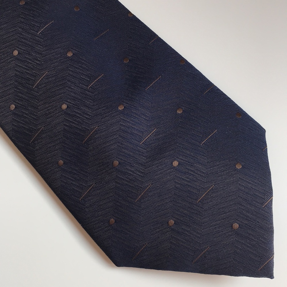 Hugo Boss Tie - Picture 3 of 5
